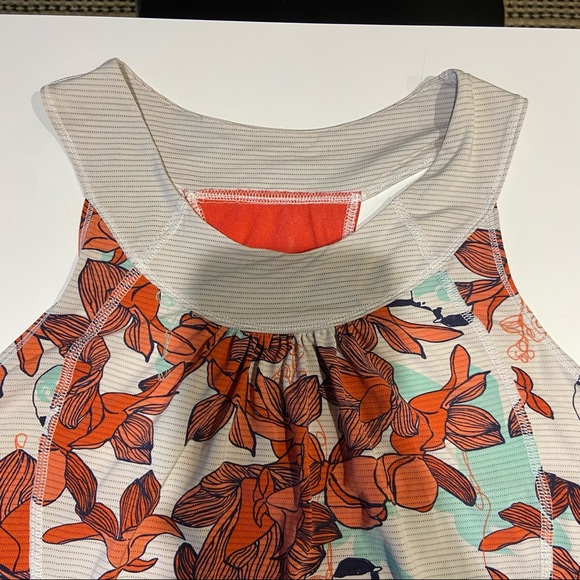 Lululemon Floral Tank - Picture 6 of 7